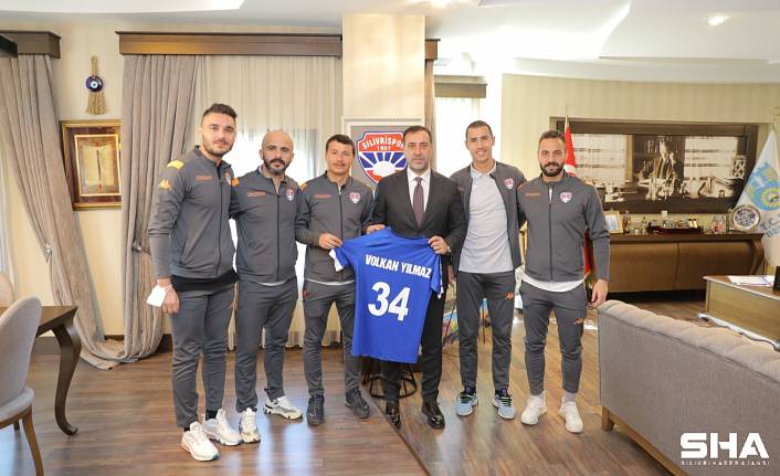 silivrisporlu-sporculardan-baskan-yilmaz-a-ziyaret_c82ed
