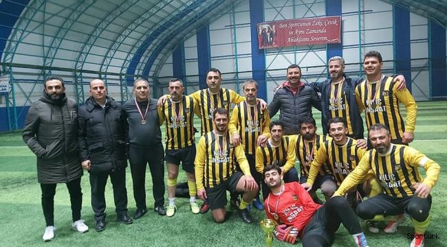 silivri-nin-sampiyonu-penaltilarla-bayburt-oldu-5-4
